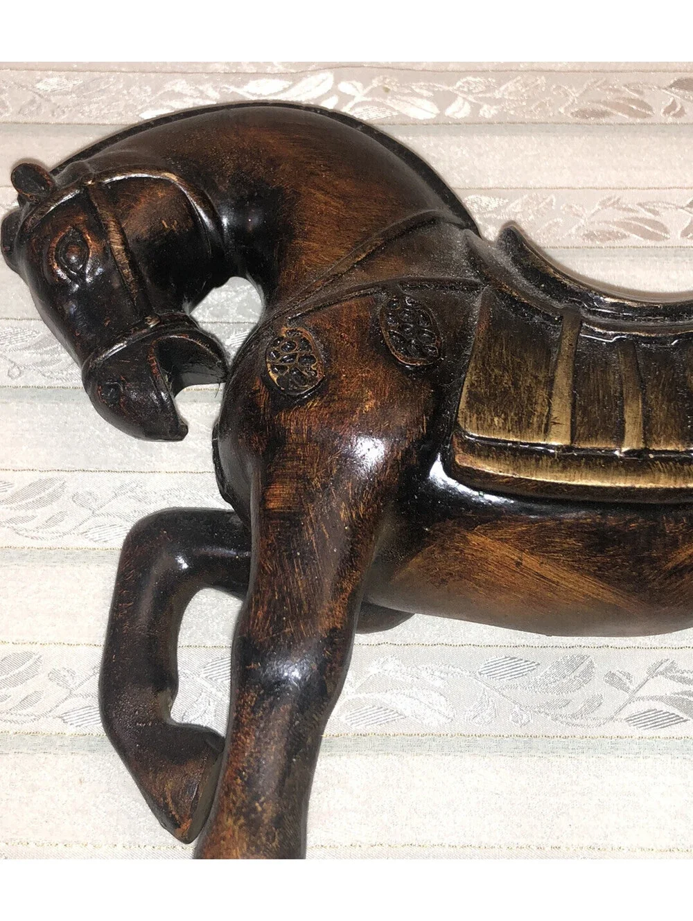 N/A or beautiful figurine